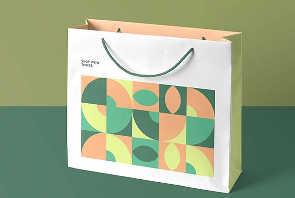 Free Paper Shopping Bag PSD Mockup
